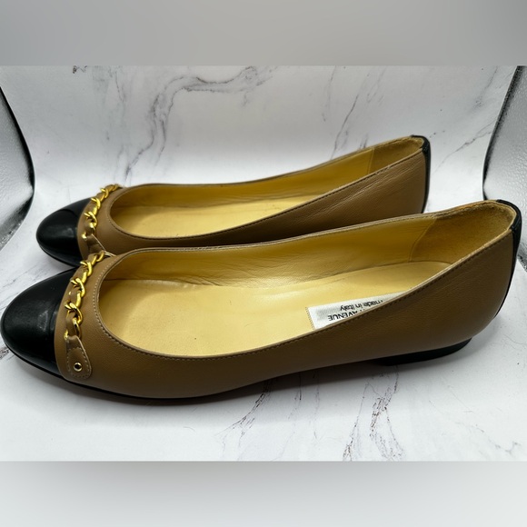 Vtg Saks Fifth Avenue Beige Taupe Black Leather Flats Size 8.5 B Made in Italy - Picture 3 of 7